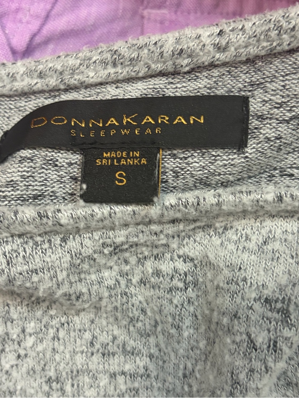 Women’s Lightweight Heather Gray Long-Sleeve Pullover Top - Picture 5 of 5